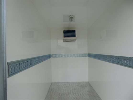 Udlejning køletrailer lille model med aludørkbelagt bund